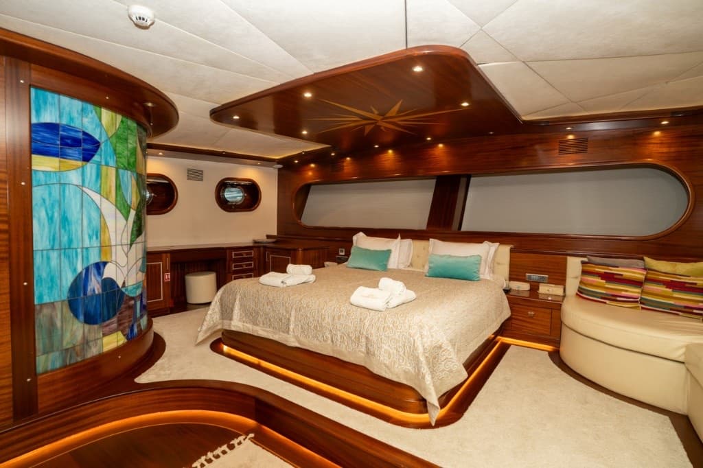 Luxury Cabins